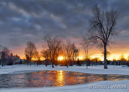 Stewart Park Sunrise_05782.jpg - Photographed at Perth Ontario, Canada.